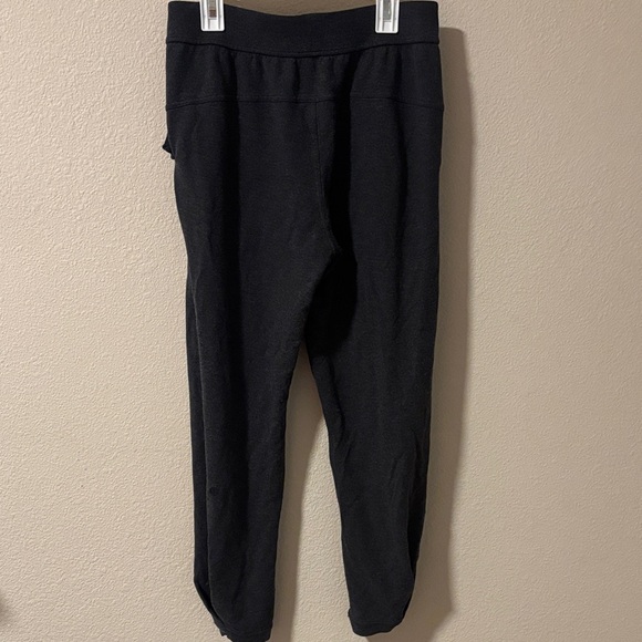 Lululemon Twisted & Tucked Pant - Picture 6 of 7